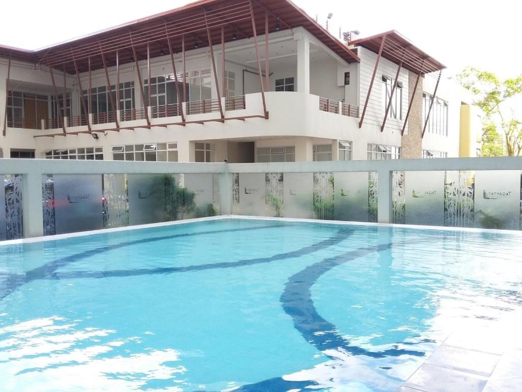 Cityland Tagaytay Taal Lake View City View Free Pool Parking Studios With Balcony Are City View Tagaytay City Buitenkant foto