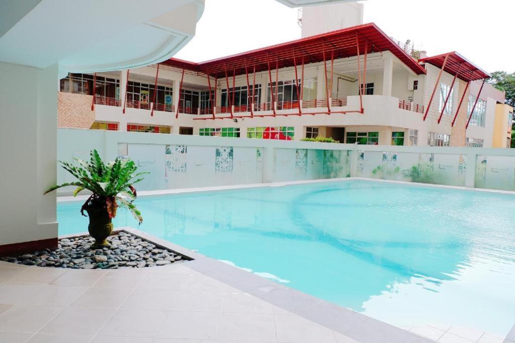 Cityland Tagaytay Taal Lake View City View Free Pool Parking Studios With Balcony Are City View Tagaytay City Buitenkant foto