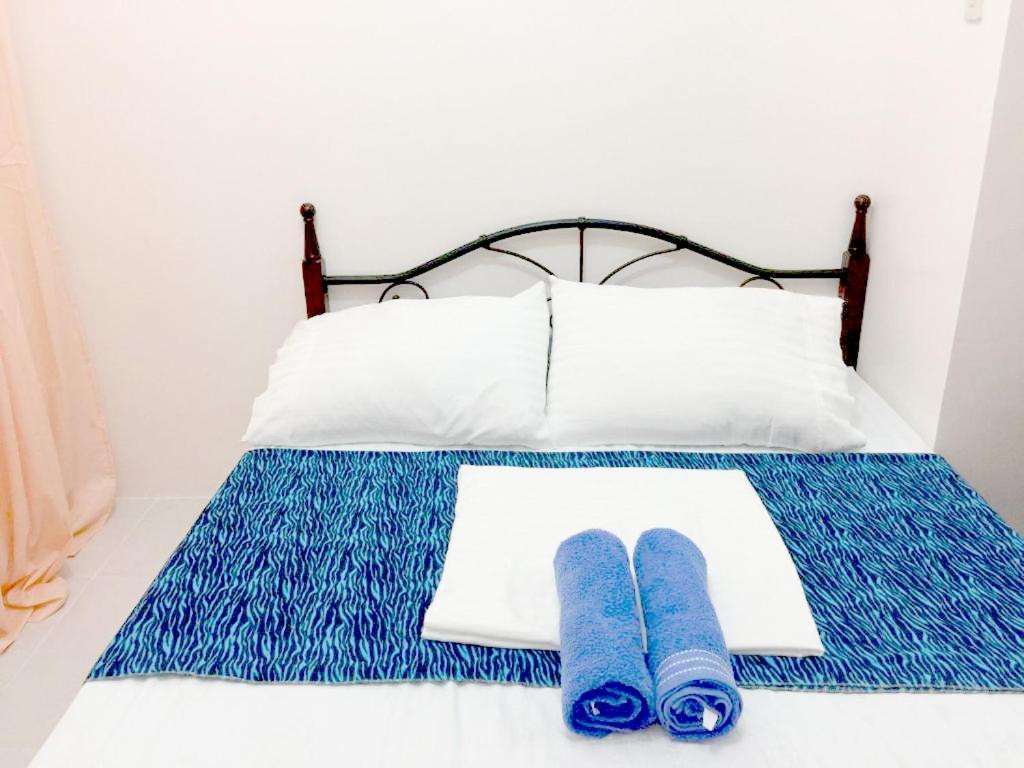 Cityland Tagaytay Taal Lake View City View Free Pool Parking Studios With Balcony Are City View Tagaytay City Buitenkant foto