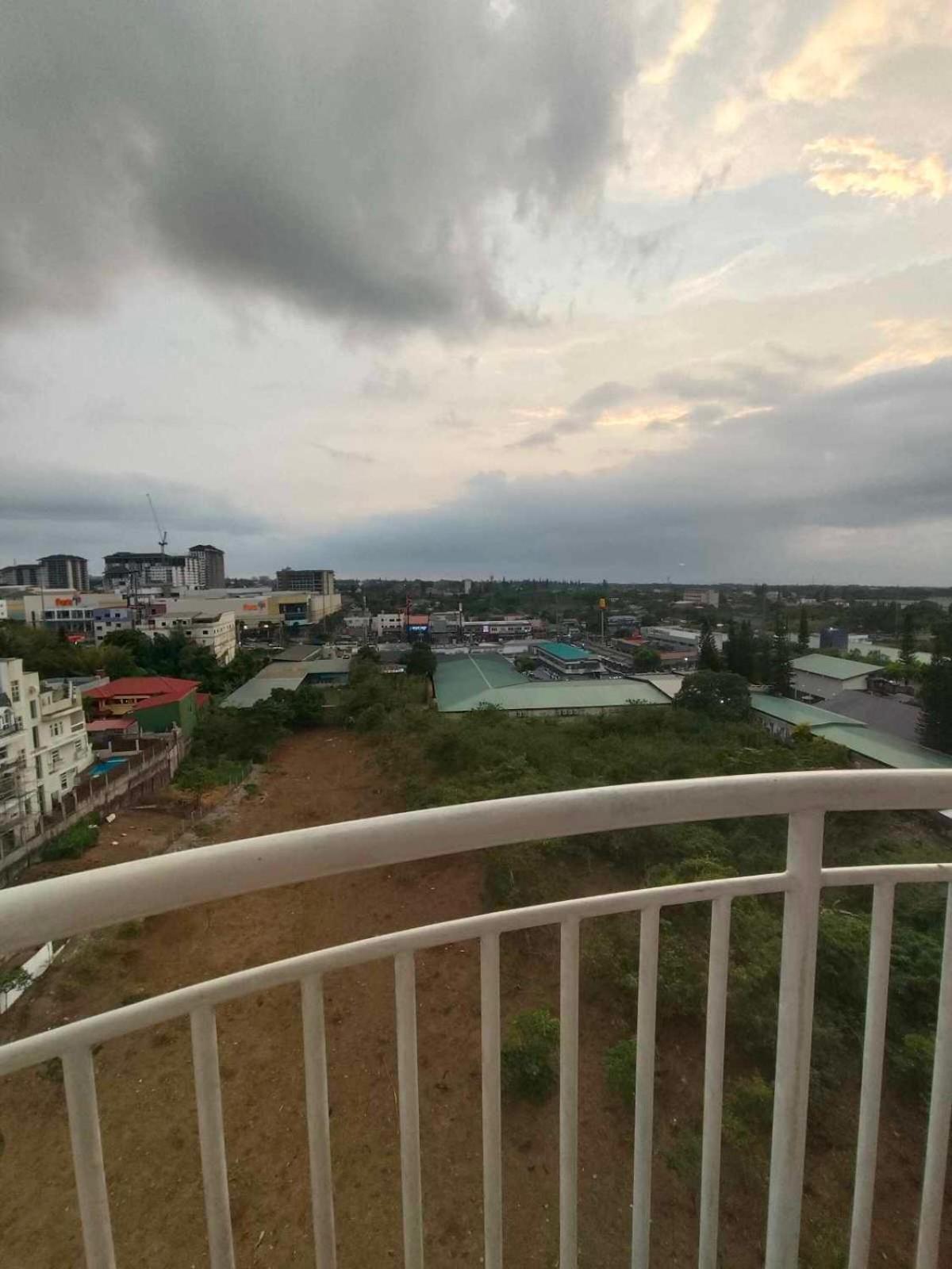 Cityland Tagaytay Taal Lake View City View Free Pool Parking Studios With Balcony Are City View Tagaytay City Buitenkant foto